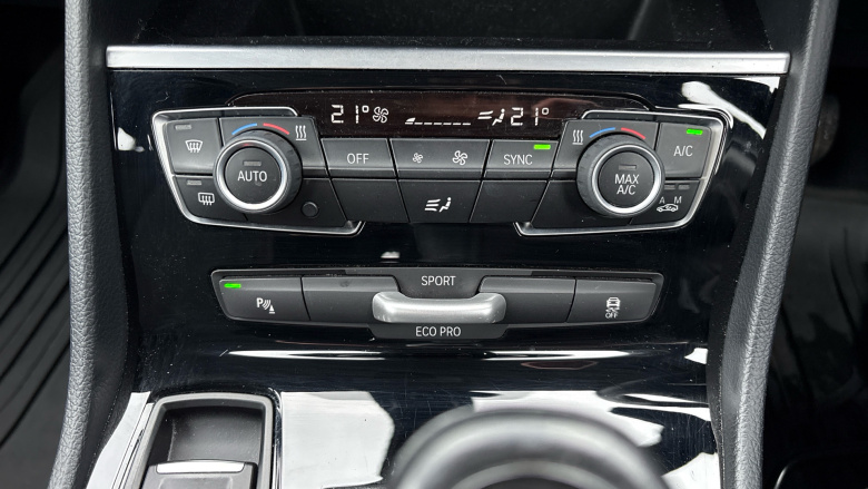 BMW 2 Series 218i SE 5dr Petrol Estate